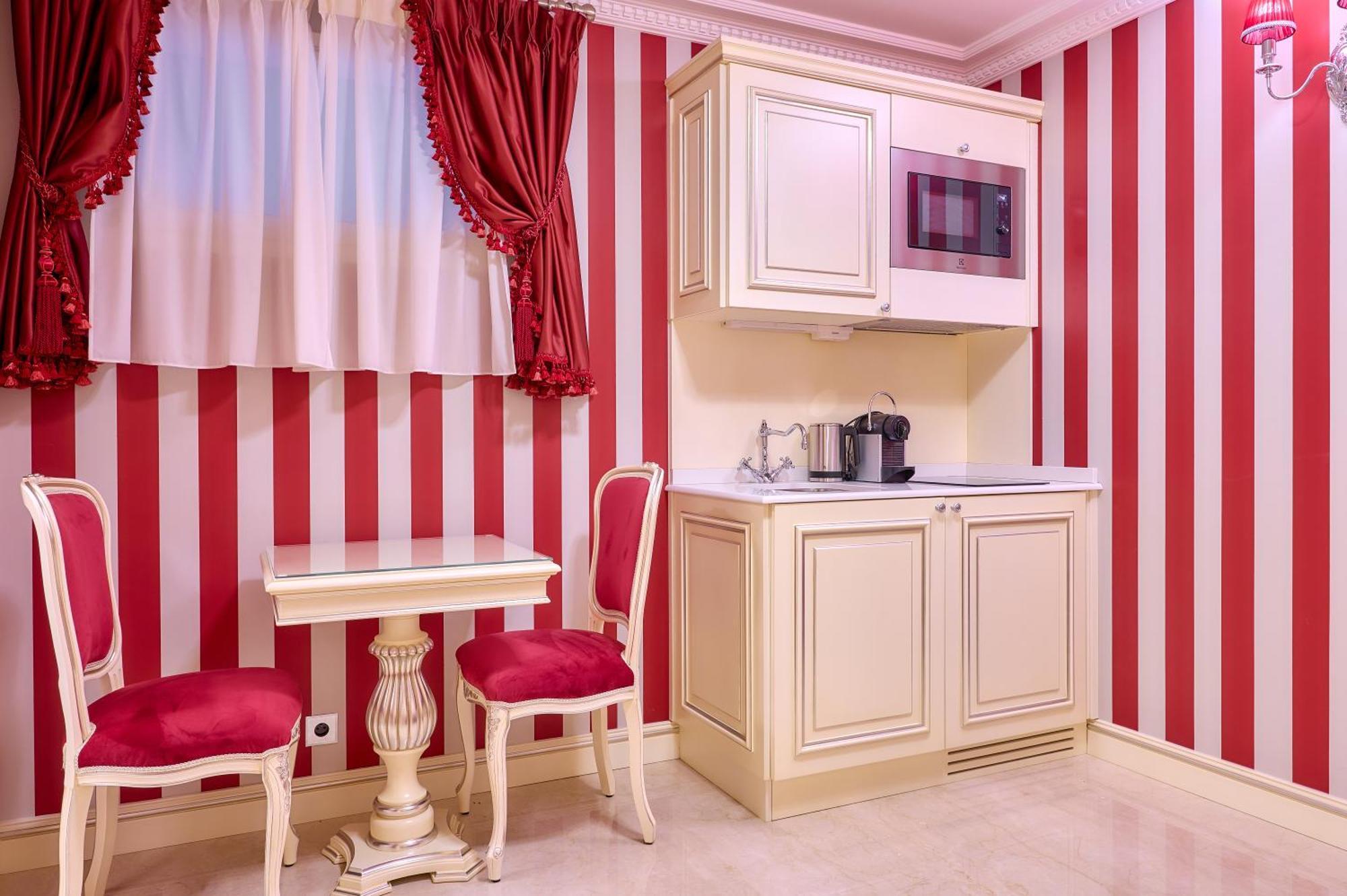 Maison Des Barons Aparthotel *